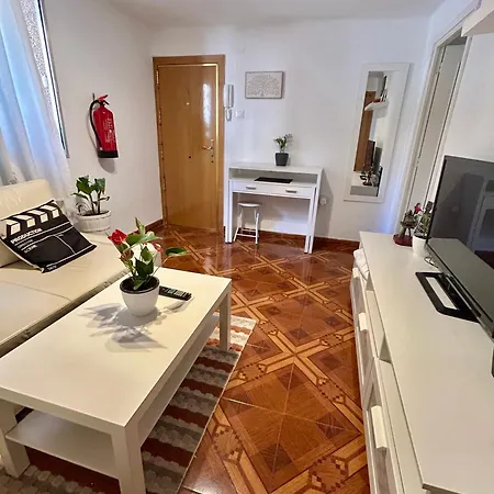 Habitacion Privada En Piso Compartido Madrid Exterior photo