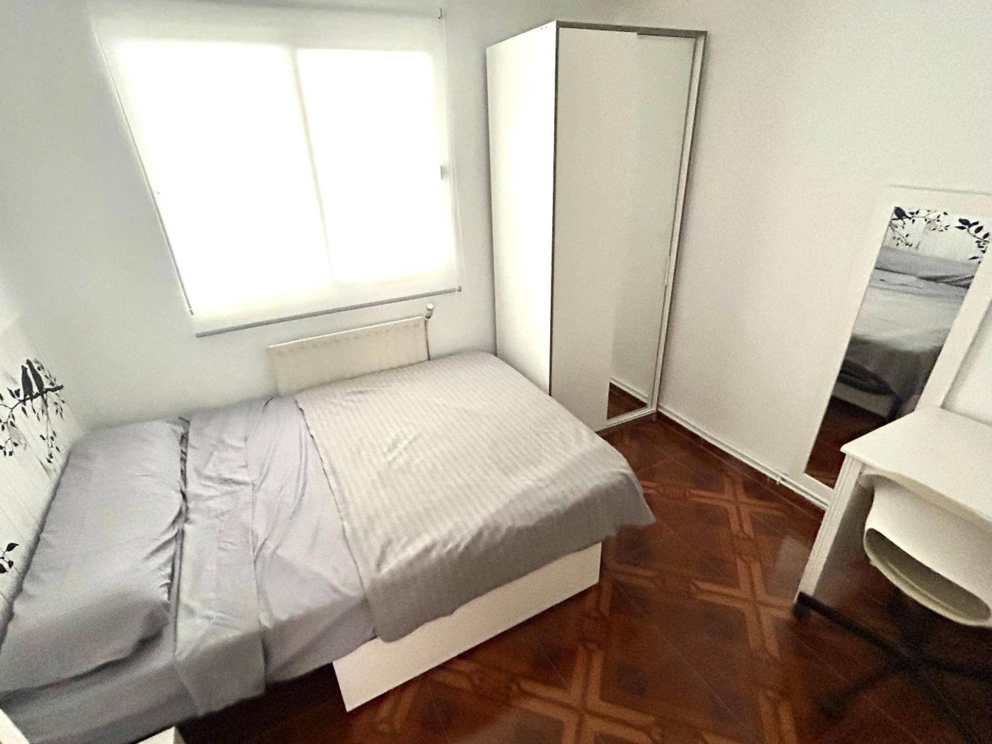 Privada En Piso Compartido Madri